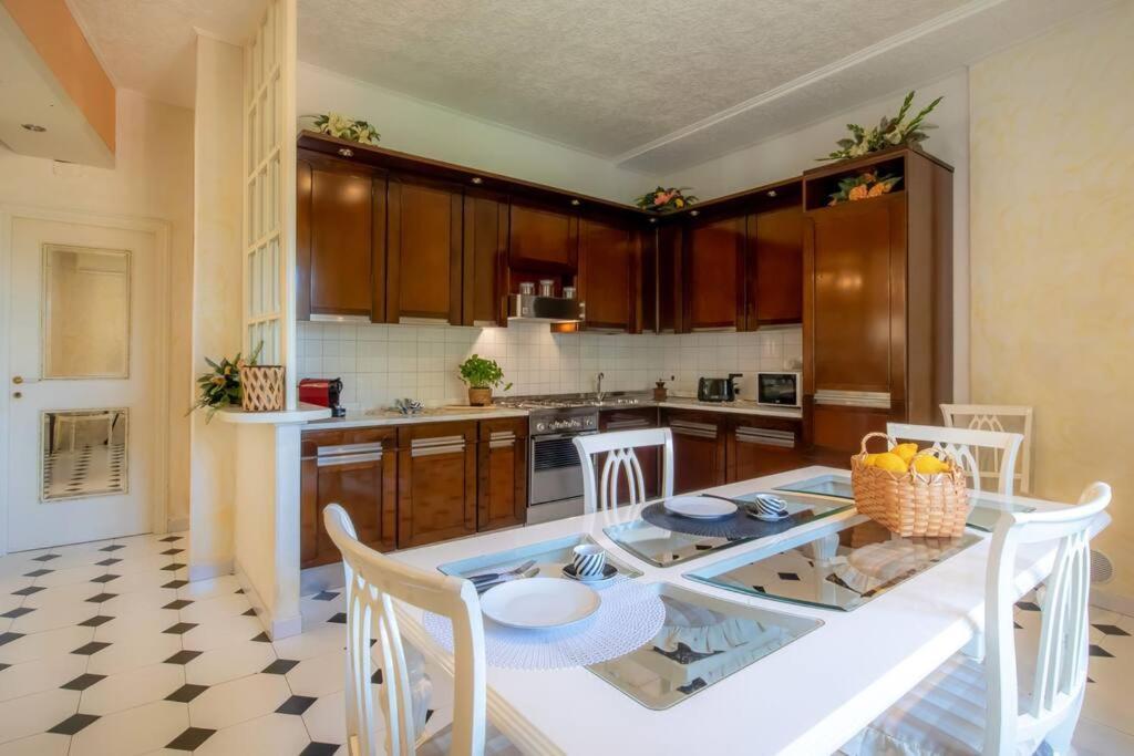 Mare In Vista Apartment Capoliveri  Ngoại thất bức ảnh